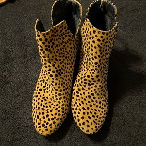 Like New Leopard Print Booties